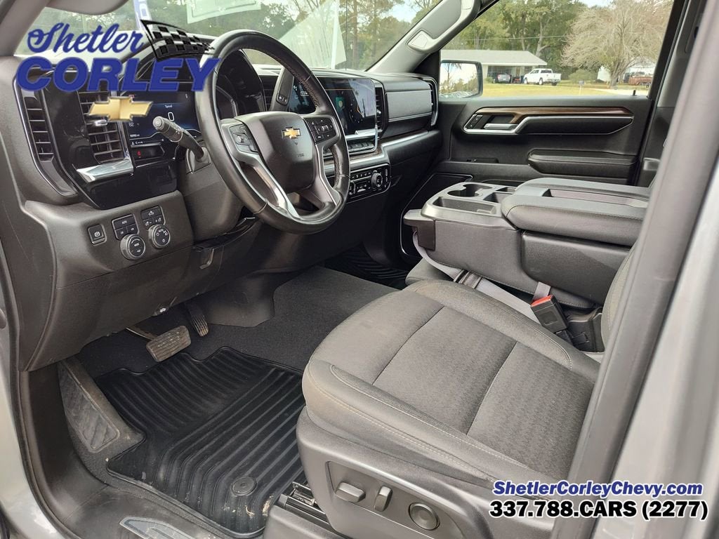 2024 Chevrolet Silverado 1500 LT (2FL)