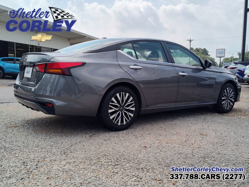 2025 Nissan Altima SV - Photo 6