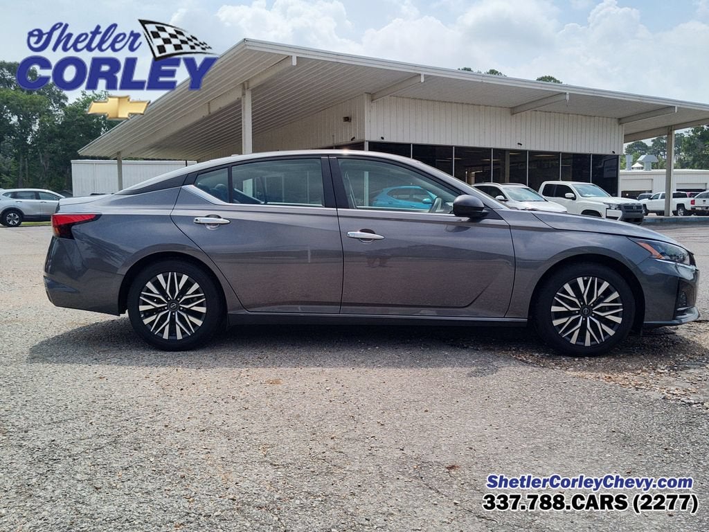 2025 Nissan Altima SV - Photo 7