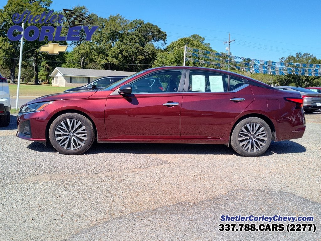 2025 Nissan Altima SV