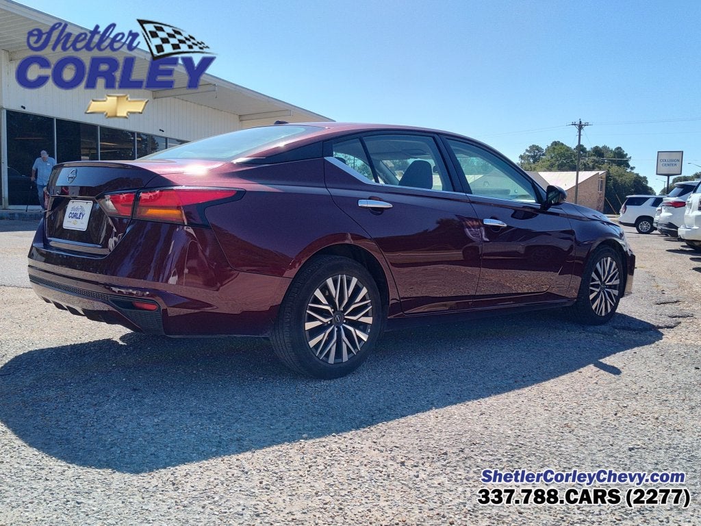 2025 Nissan Altima SV