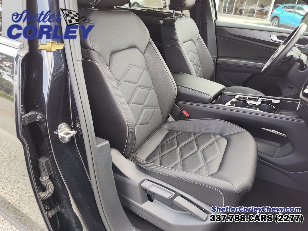 2025 Volkswagen Atlas Cross Sport 2.0T SE w/Technology