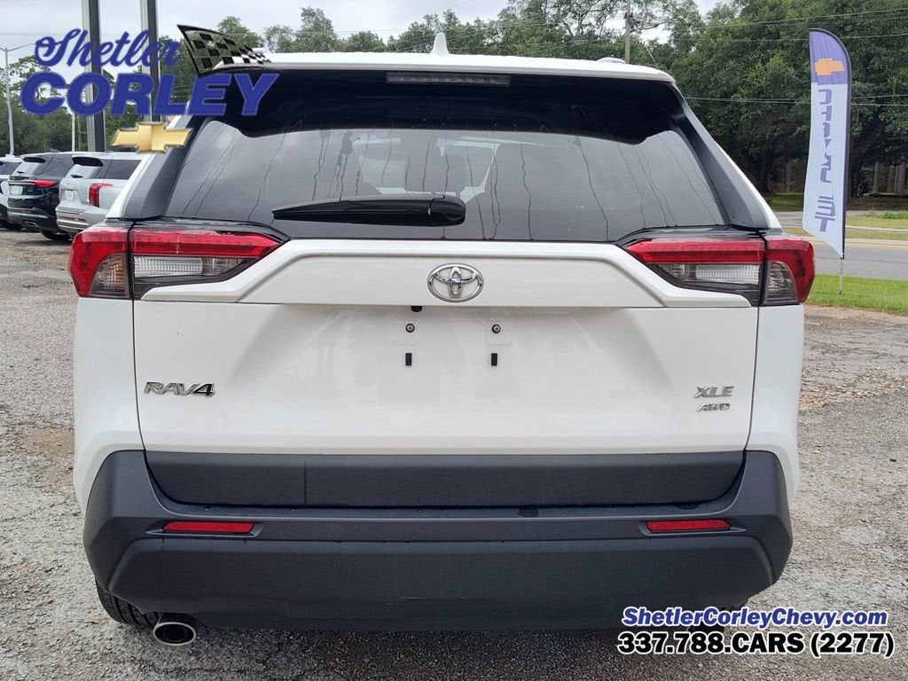 2025 Toyota RAV4 XLE