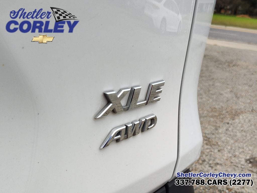 2025 Toyota RAV4 XLE