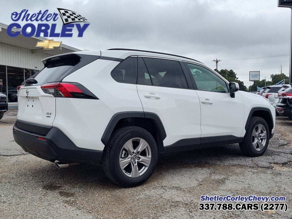 2025 Toyota RAV4 XLE