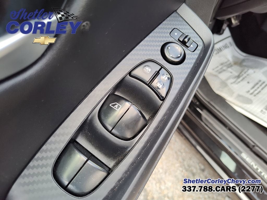 2022 Nissan Sentra SV Xtronic CVT