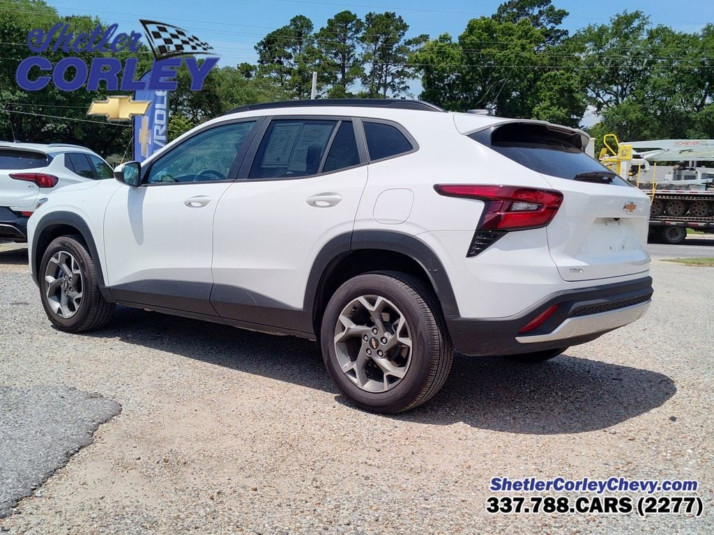 2025 Chevrolet Trax LT