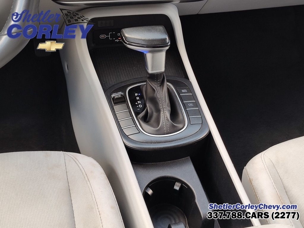 2024 Hyundai KONA Base