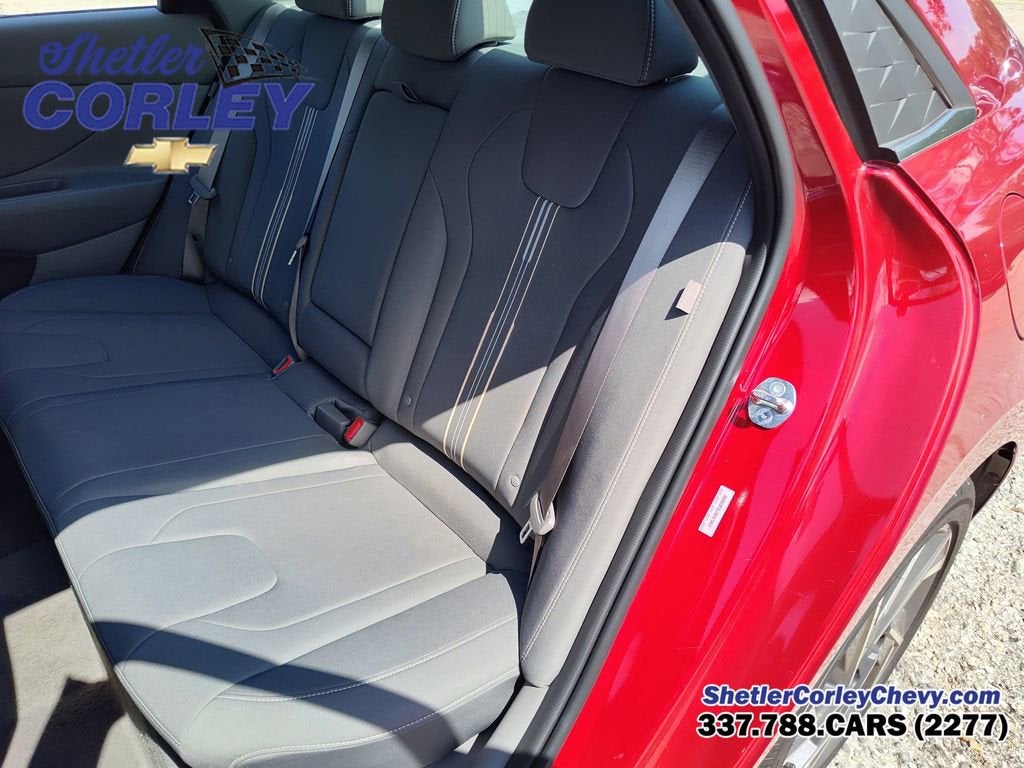 2025 Hyundai Elantra SEL Convenience
